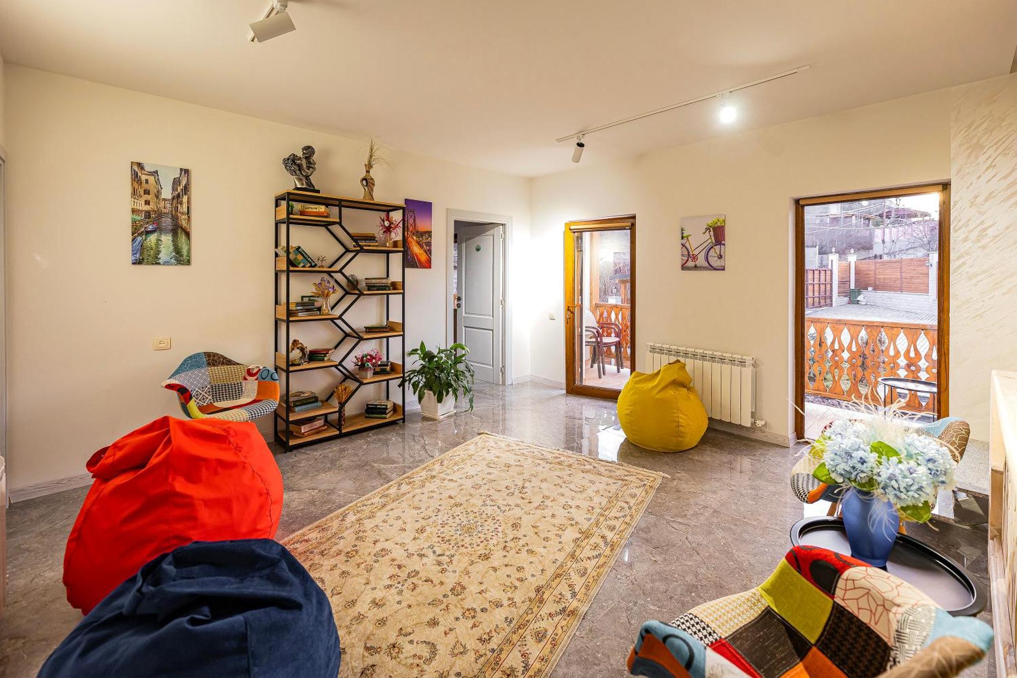 Taniqinn Dilijan Hotel Bagian luar foto