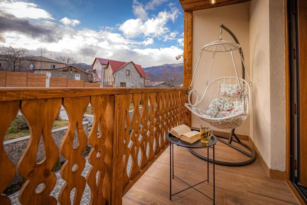 Taniqinn Dilijan Hotel Bagian luar foto